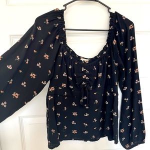 Lucky Brand Long Sleeve Floral Top Medium - only worn once to try on